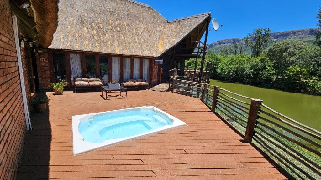 8 Bedroom Property for Sale in Skeerpoort North West